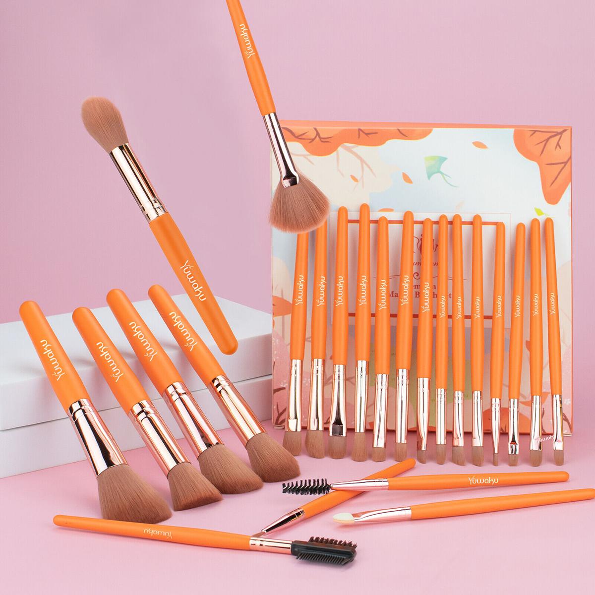 24PCS Makeup Brush Set Foundation Eyebrow Blush Concealer Face Powder Brush Kit