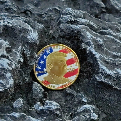 Donald J Trump President Gold Coins MAKE AMERICA GREAT AGAIN Challenge Coin