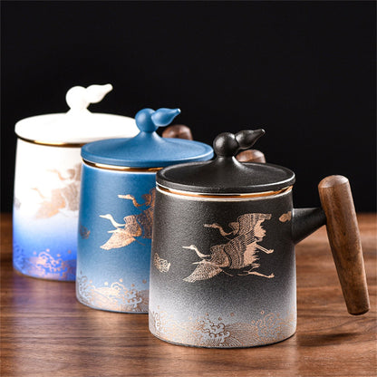 Coffee Mug Hand-crafted Ceramic Tea Cup with Infuser and Lid Tea Mugs With Wooden Handle Red-crowned Crane Pottery Tea Cup 450ml